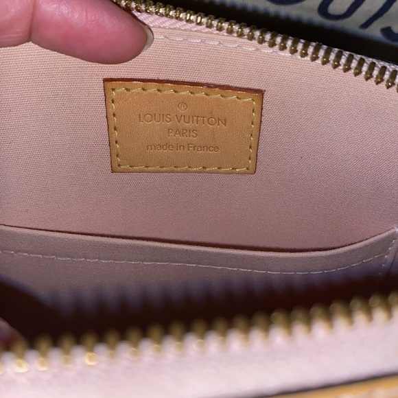 LOUIS VUITTON Vernis Alma BB Rose Ballerine Bag - Picture 12 of 15